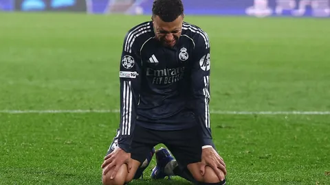 阿芳凯恩共勉：同心协力，愿你以更强形态回归球场